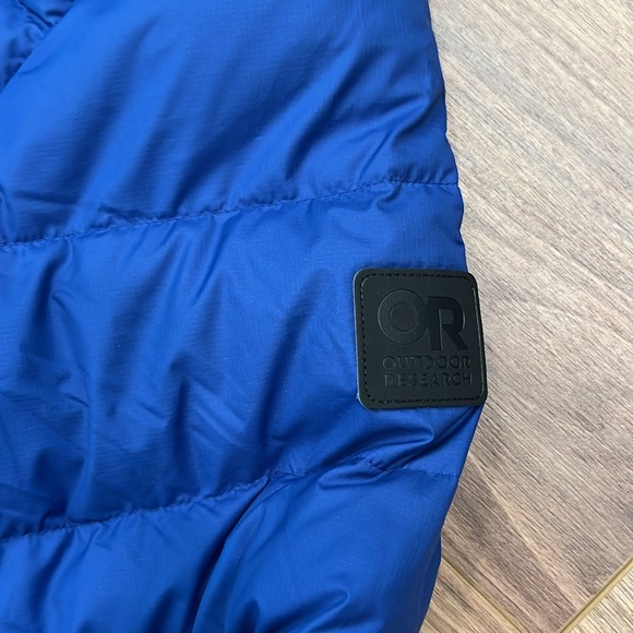 Outdoor Research Coldsnap Down Jacket in Galaxy Blue with Logo Size Large - Picture 9 of 13